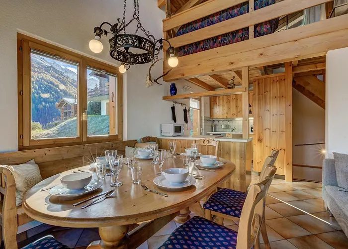 Claire De Soleil Chalet *